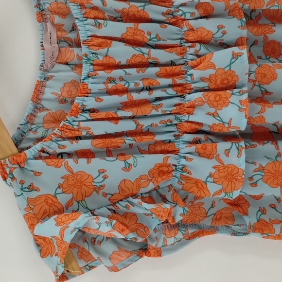Ces Femme cottage floral blouse size small relaxed turquoise coral flutter top - Picture 2 of 5